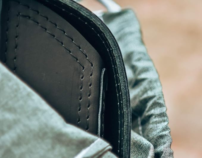 Outsider, motorcycle leather saddle bag - Image 2