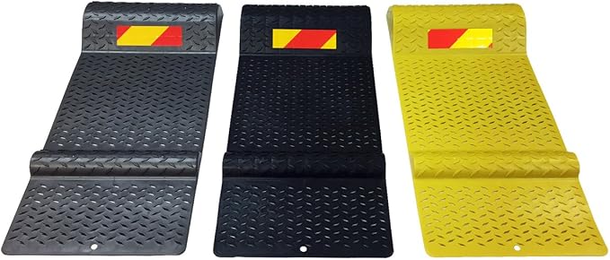 Electriduct Pair of Plastic Parking Mat Guides - Image 3