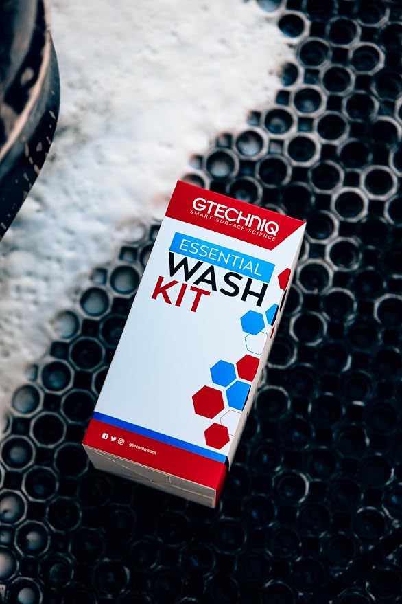 Gtechniq Essential Car Wash Kit, Car Cleaning Kit - Image 3